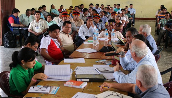 Reunión de Comisión Multisectorial, en Trompeteros, cuenca del río Corrientes